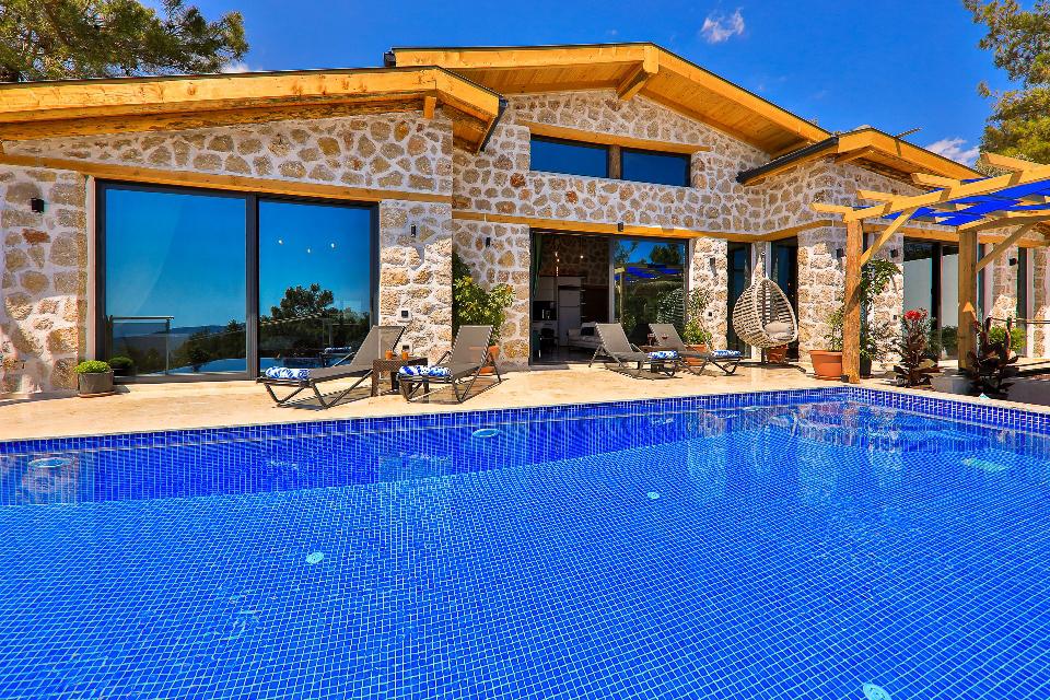 Villa Breathe in İslamlar, with Private Pool