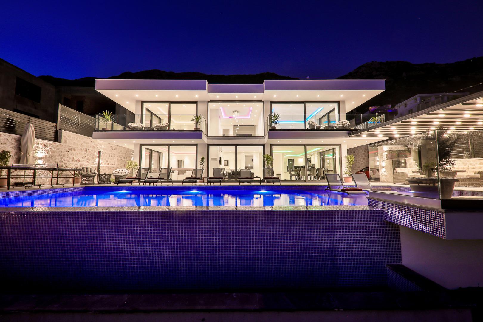 Villa Ali Pasa in Kordere, with Private Pool