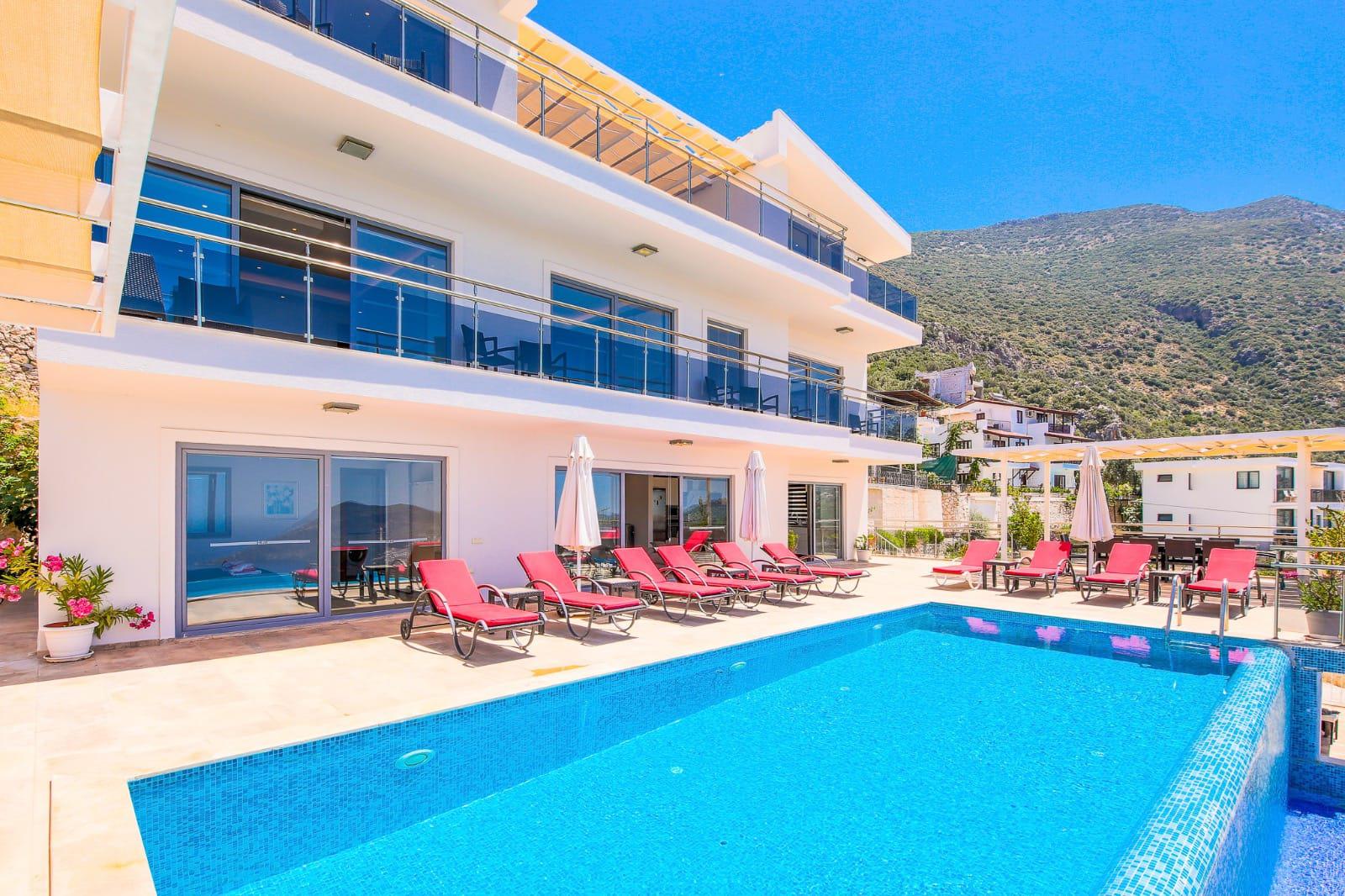 Villa Kaputas, 12 Person Villa for Rent in Kalkan Akbel