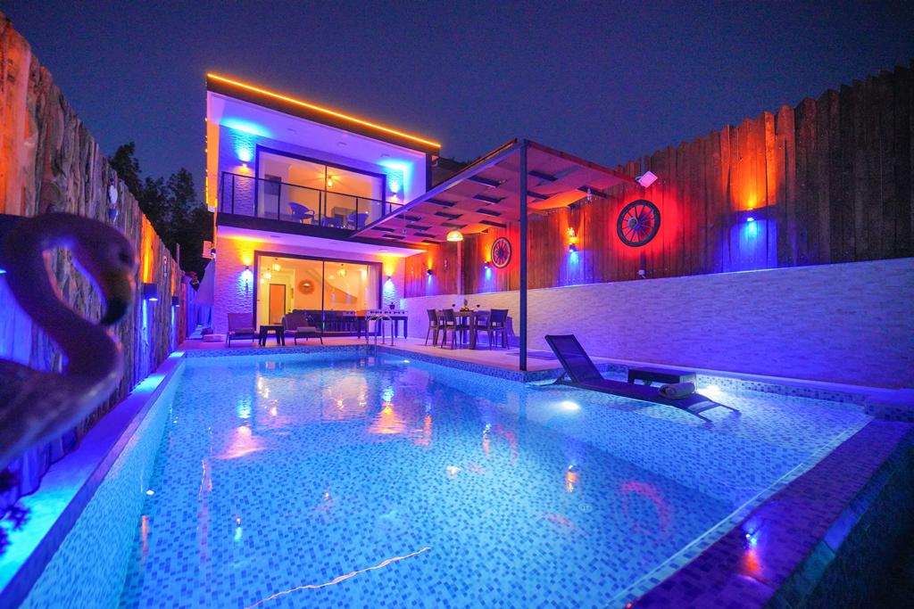 Villa Arinna in Cavdir, with Private Pool