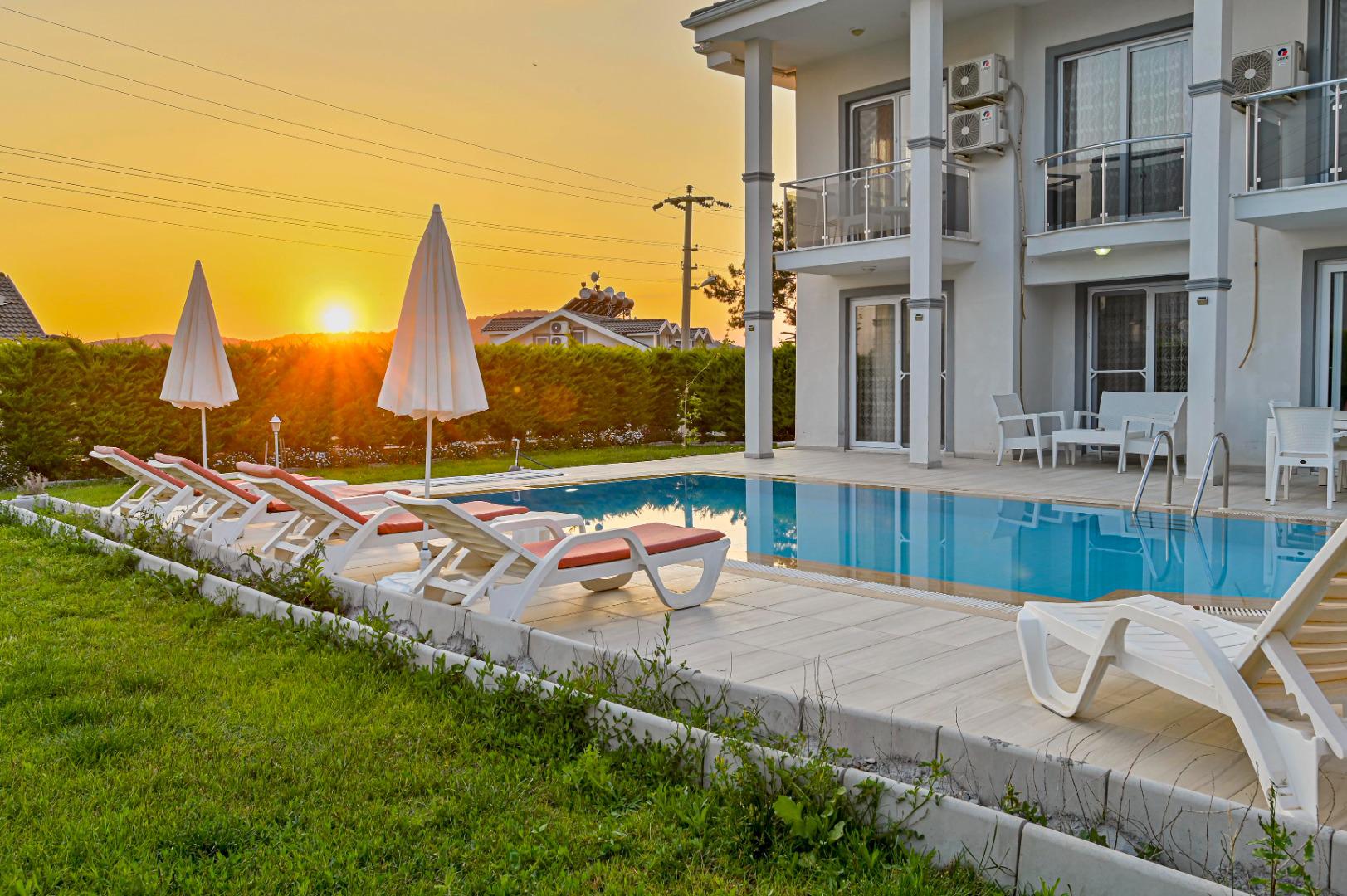Villa Karbeyaz, 9 Person Villa for Rent in Fethiye Ovacik