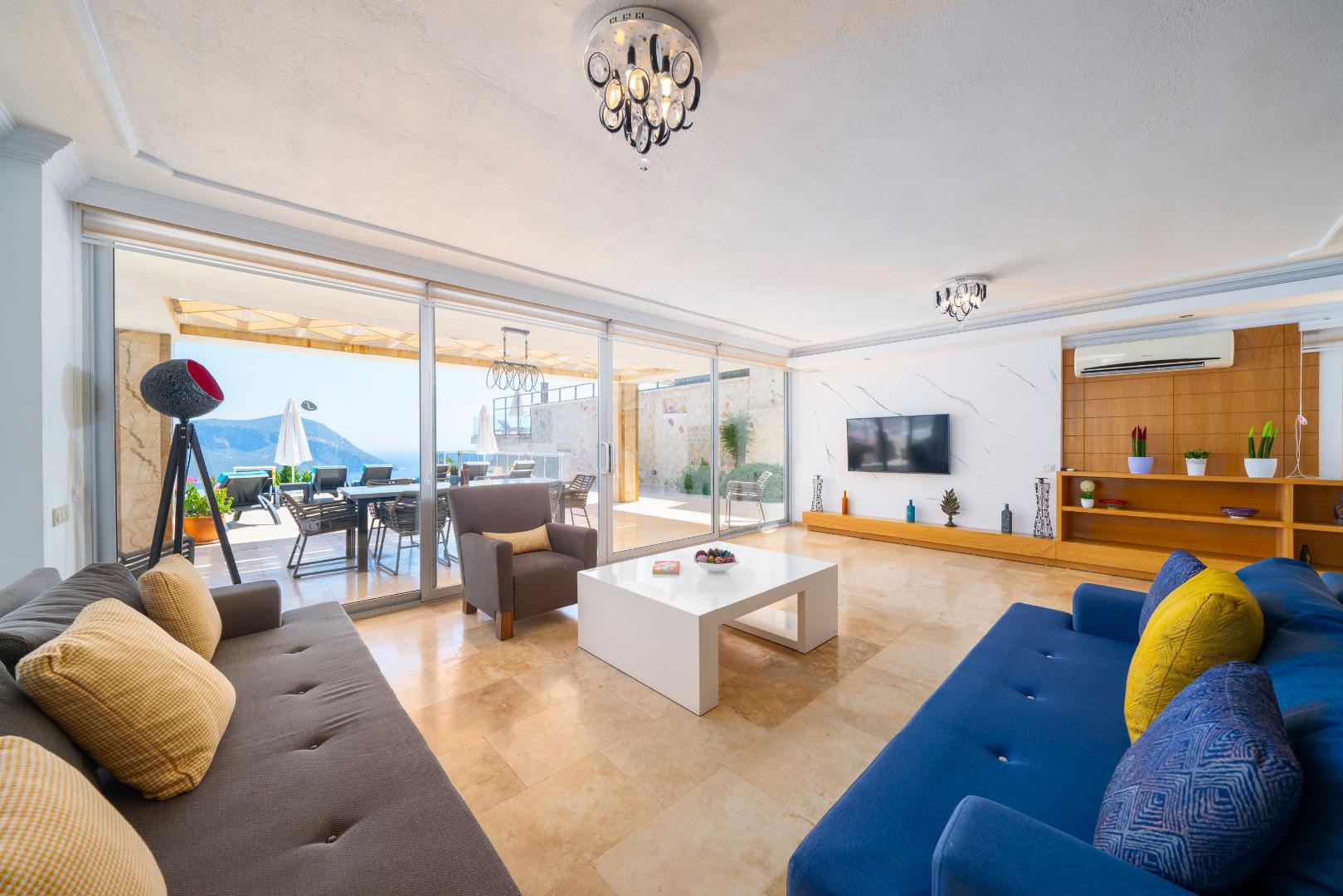 Villa Buse, 10 Person Villa for Rent in Kalkan Ortaalan