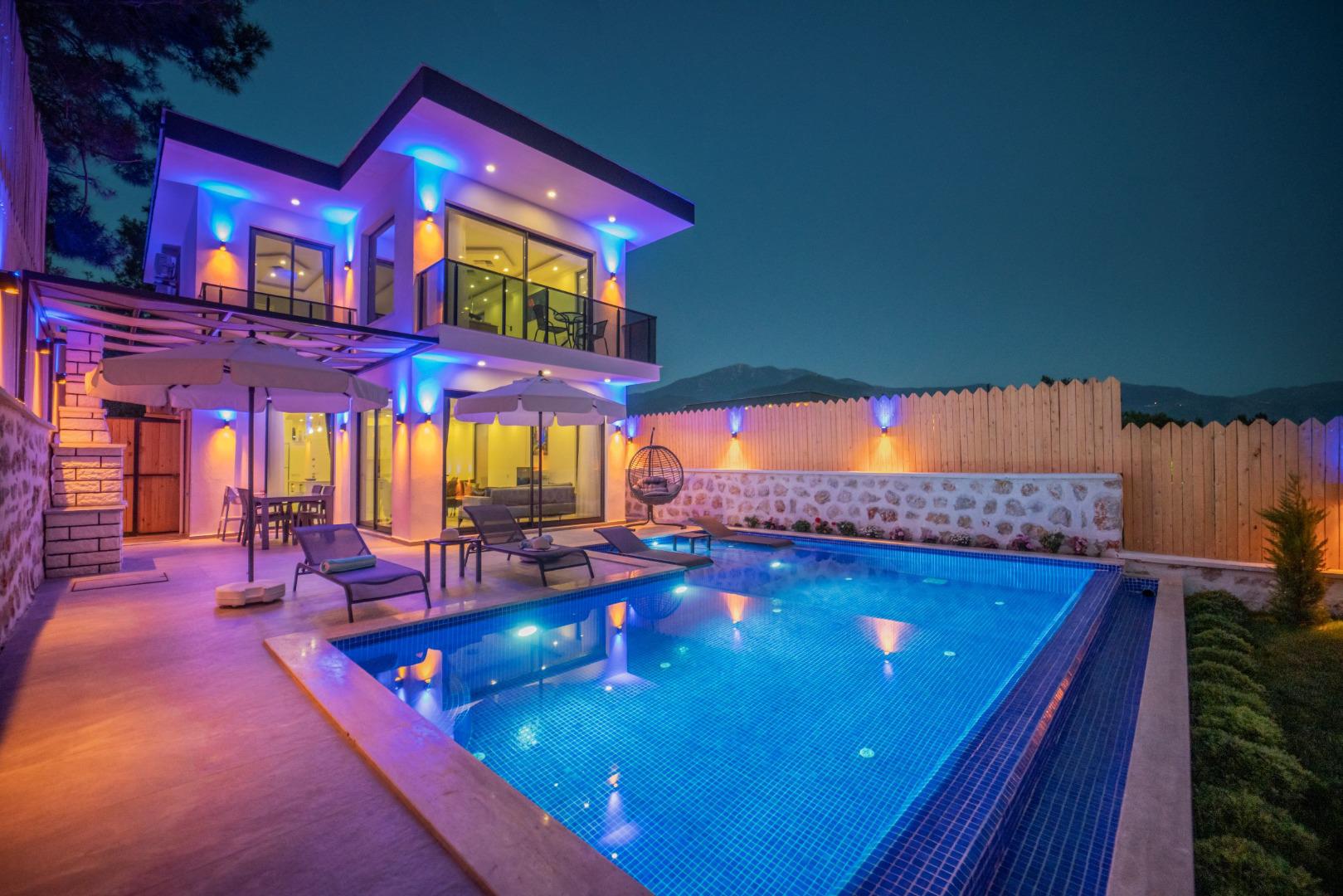 Villa EmirBey, 4 Person Villa for Rent in Kalkan Cavdir