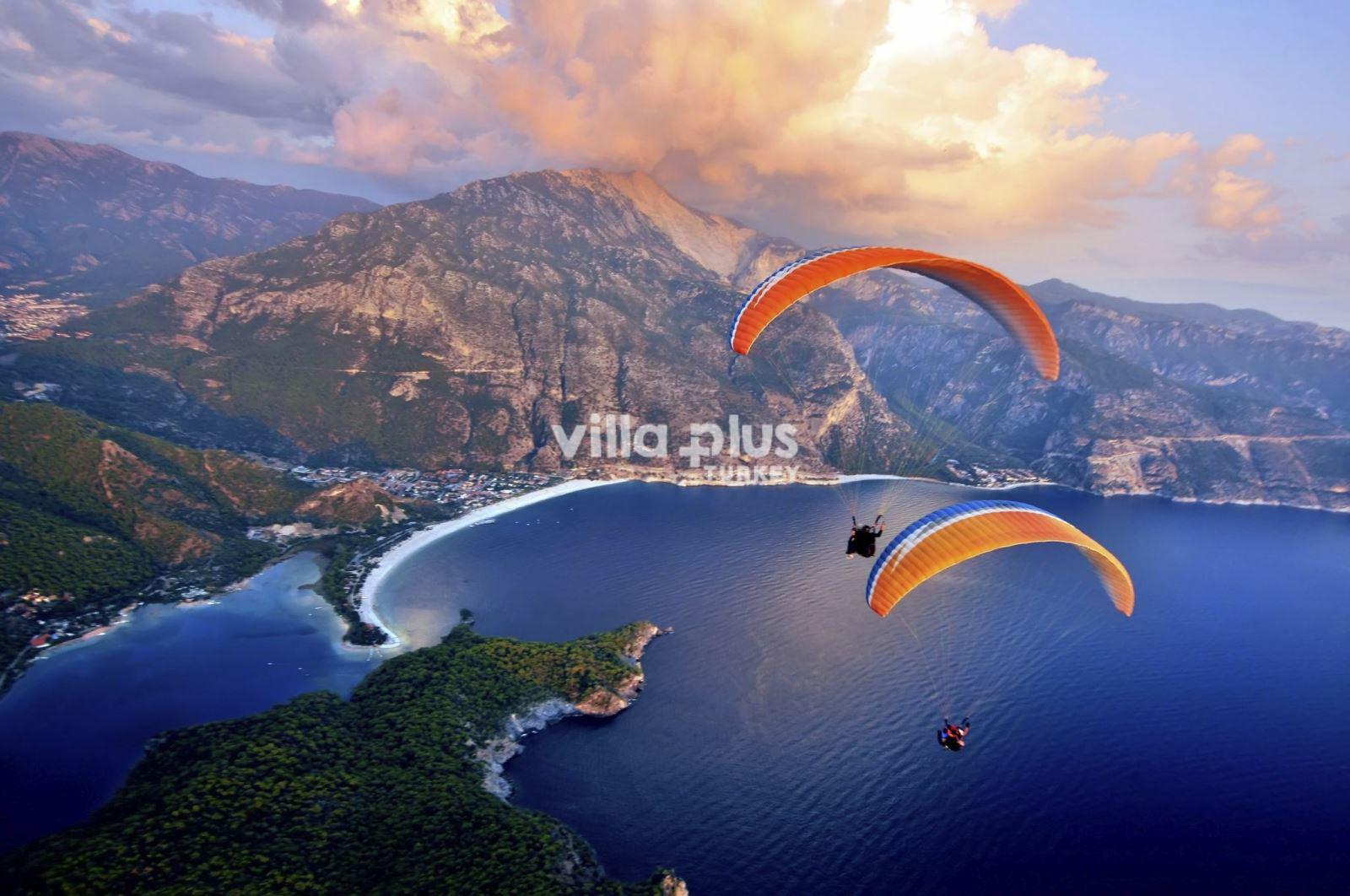 paragliding in blue lagooon