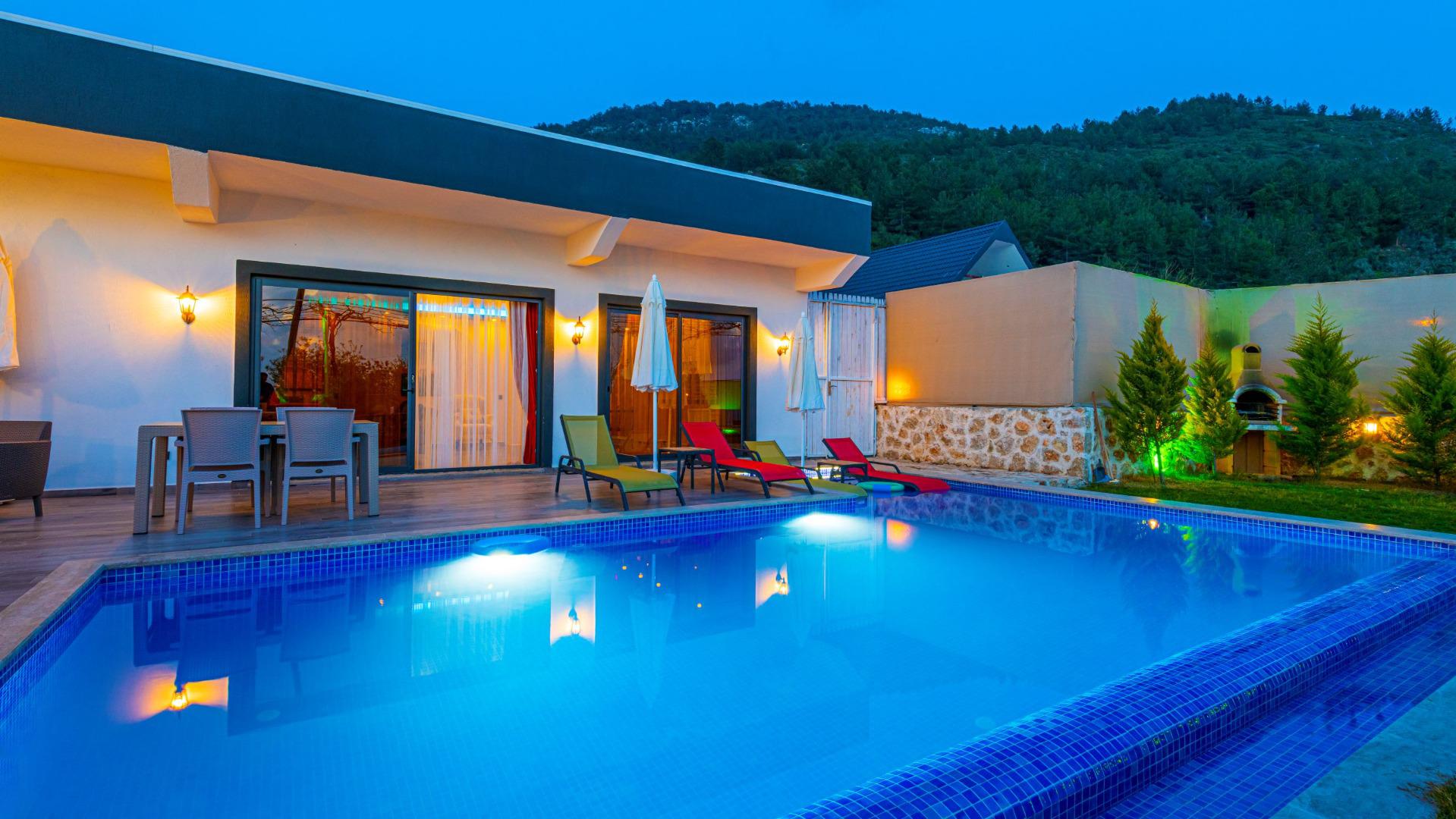 Villa Deveci 2, 4 Person Villa for Rent in Kalkan Uzumlu