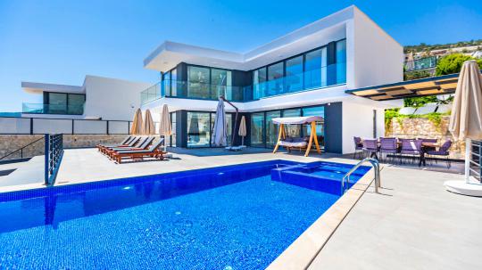 Villa Aquamarine