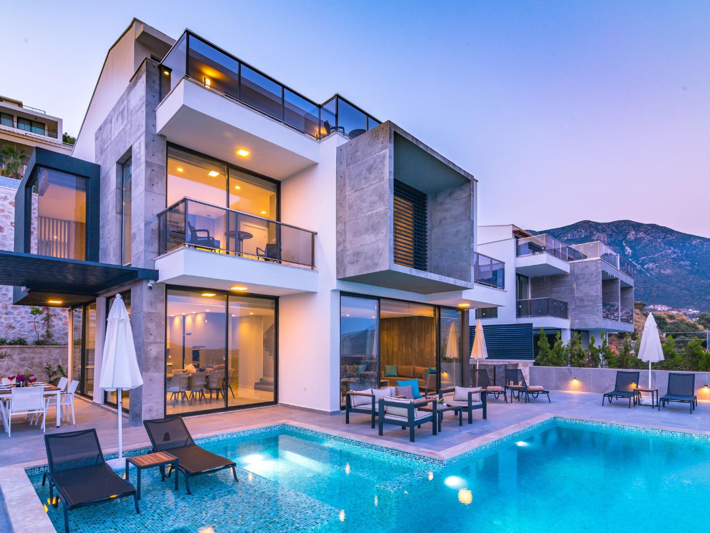 Villa Instyle, 8 Person Villa for Rent in Kalkan Kalamar